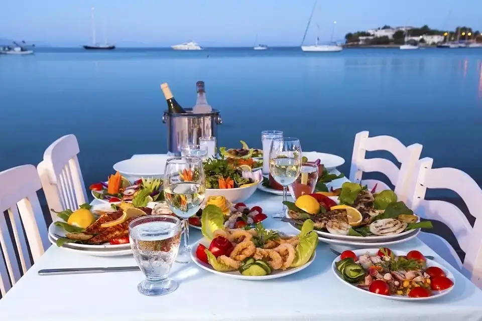 Eintauchen in die authentische traditionelle griechische Küche