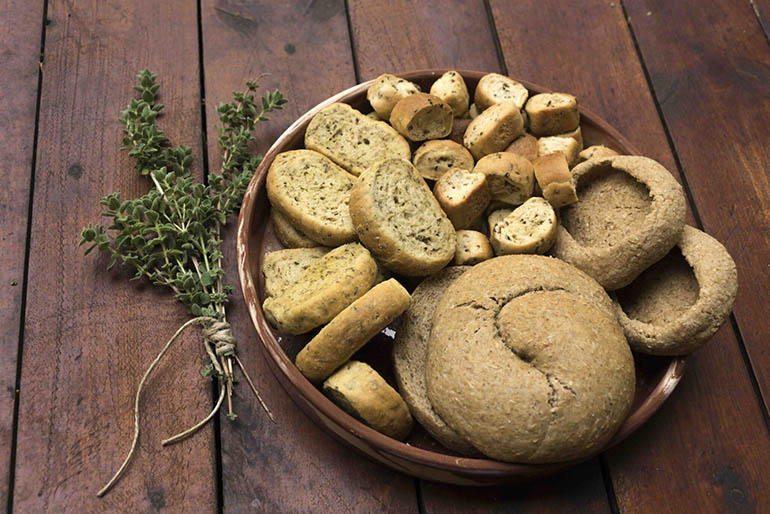 Cibo di Heraklion Eftazymo rusk Cibo cretese